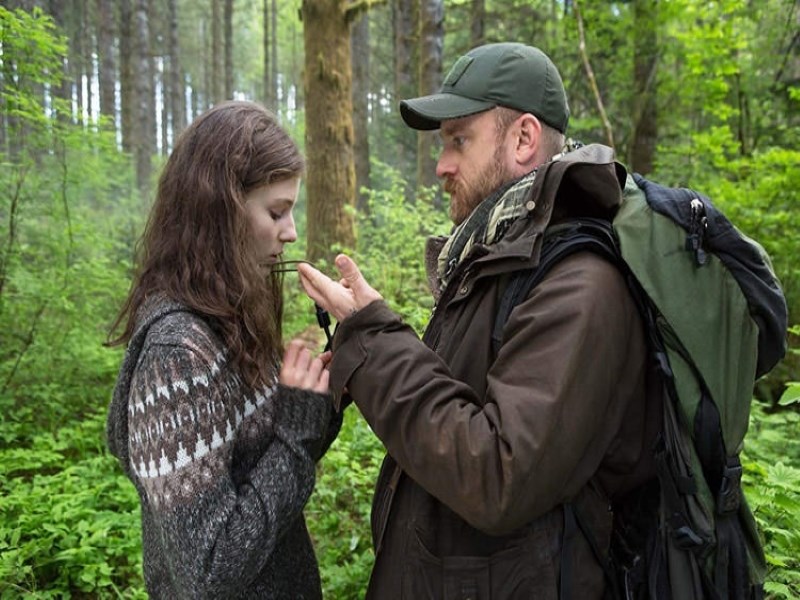 ویل و دخترش در جنگل در فیلم هیچ ردی به جای نگذار