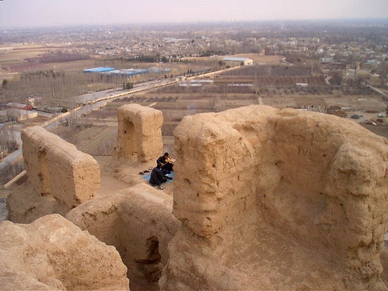 منظره دوردست و اطراف تپه آتشگاه اصفهان