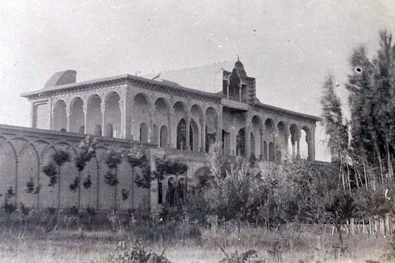 تصویری قدیمی از عمارت خسروآباد