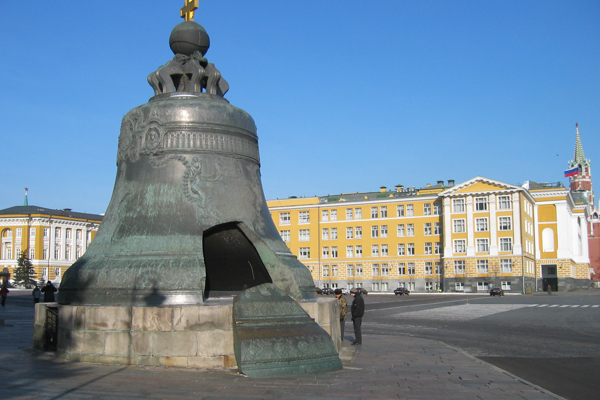 شاه زنگ (Tsar Bell) در میدان سرخ مسکو