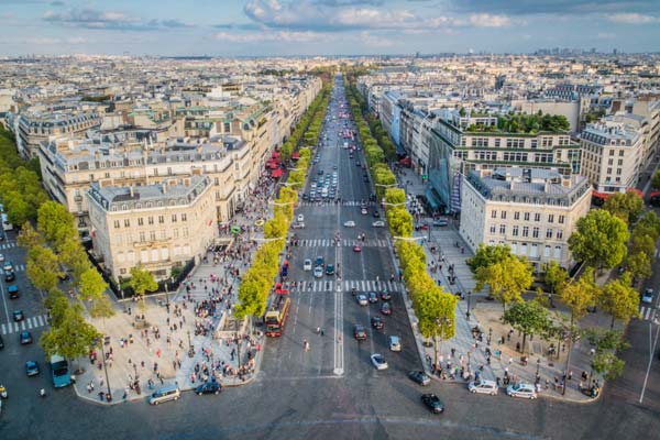 خیابان شانزلیزه پاریس