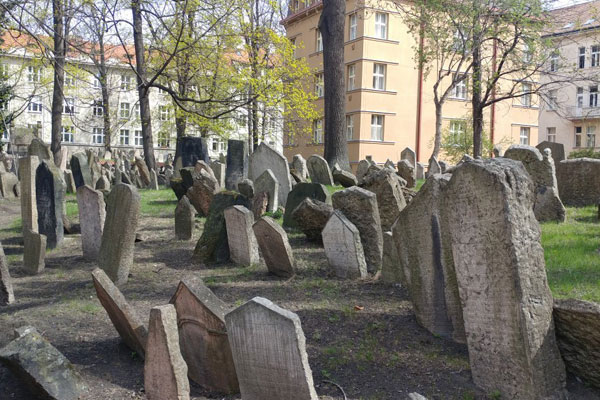 قبرستان یهودی پراگ
