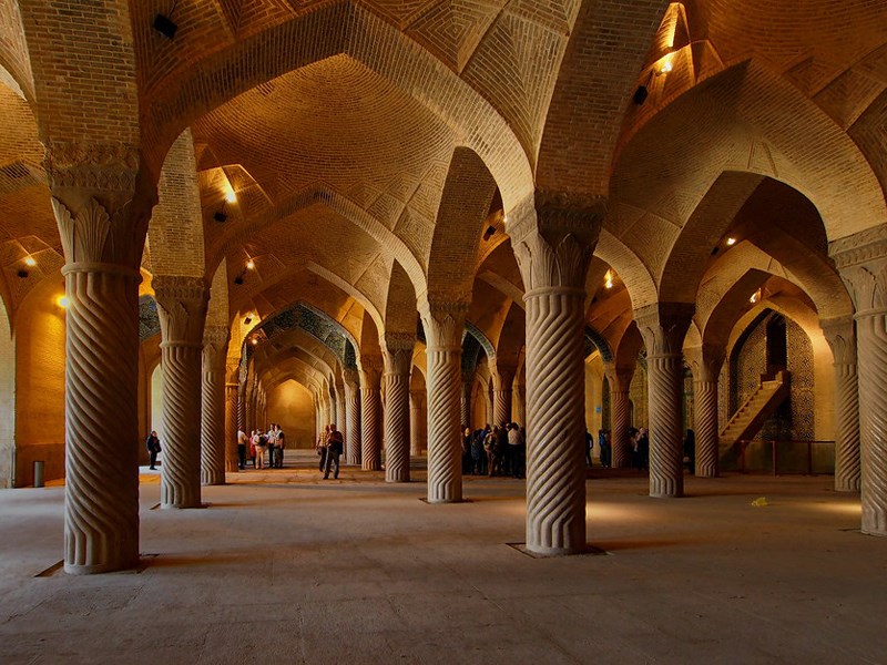 شبستان مسجد وکیل شیراز