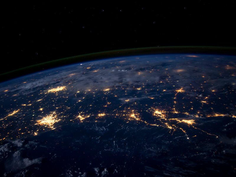 کره زمین در شب