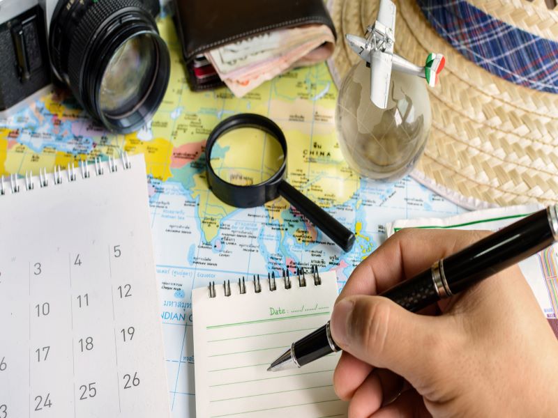 نوشتن برنامه سفر با استفاده از تقویم