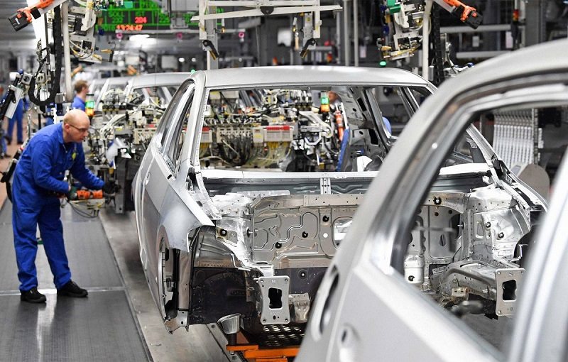 صنایع خودروسازی آلمان فرصت خوبی را برای کار مهاجران فراهم می‌کند