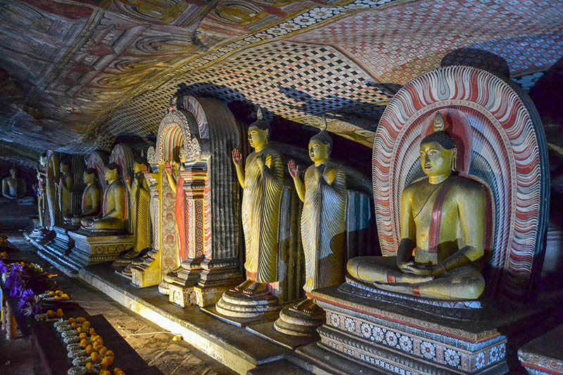 معبد Dambulla’s Rock Cave
