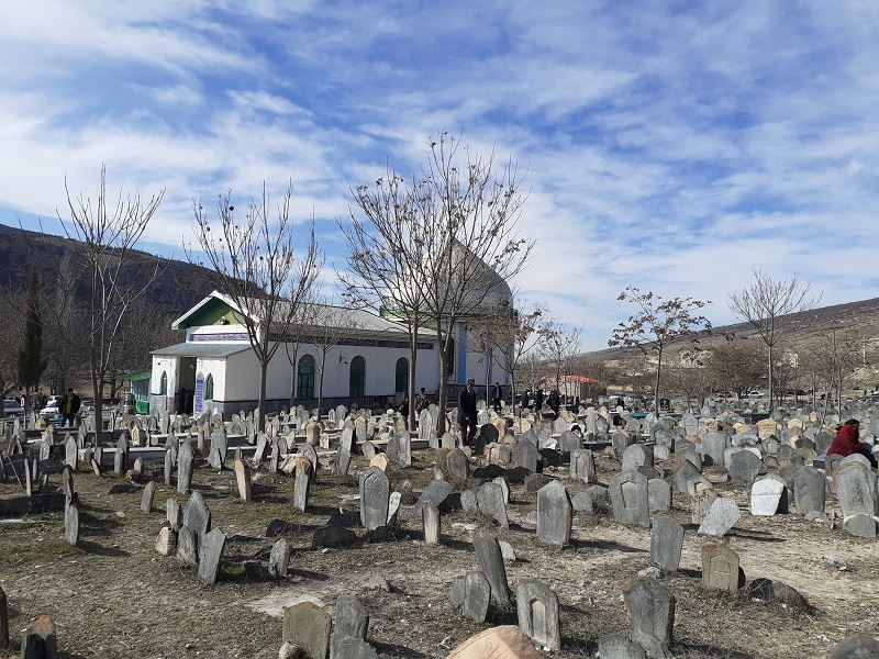 قبرستان سفید چاه بهشهر: آدرس، عکس ها، تاریخچه و مسیر رفتن به گورستان