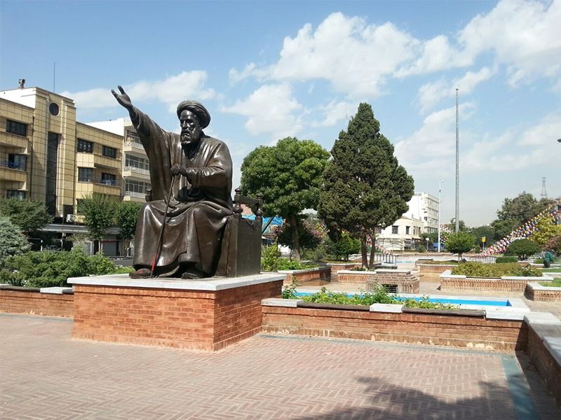 بهارستان تهران: آدرس، عکس ها، جاهای دیدنی و مسیر رفتن به بهارستان